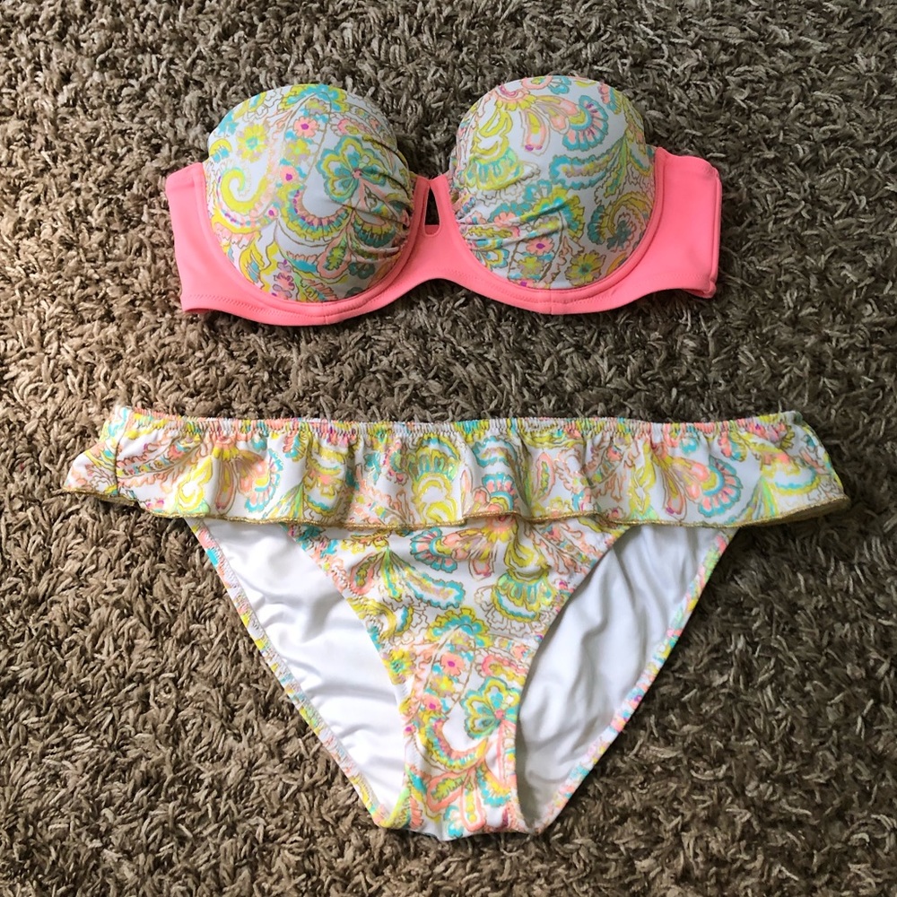 Victoria’s Secret Bikini Set